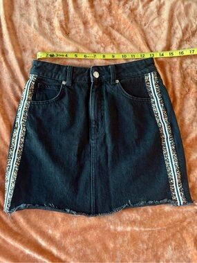 TOPSHOP MOTO DENIM SKIRT